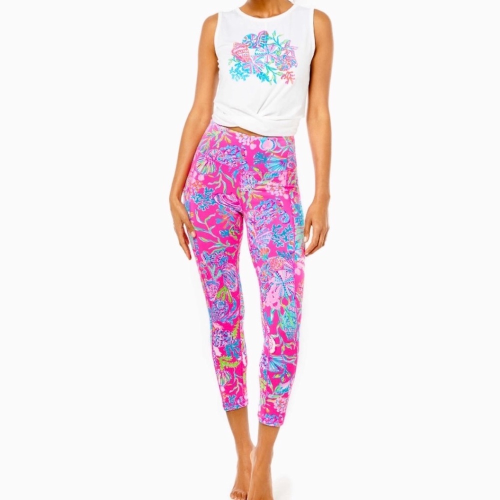 Lilly Pulitzer UPF 50 + 24" Weekender High-Rise Midi Legging - Pink Isle